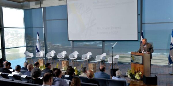 Irwin Perret conference at the International Seminar